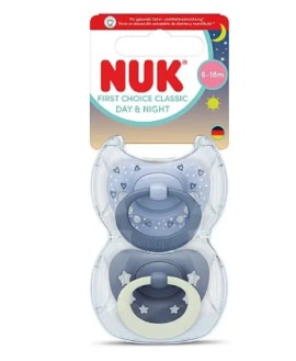 NUK First Choice Classic Day & Night Πιπίλα Σιλικόνης με Θήκη 6-18m, 2τεμ