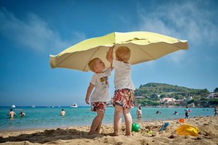 Μωρά και παραλία: It’s coming!